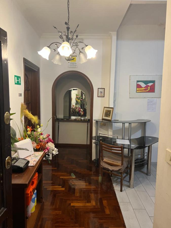 Bed and Breakfast Calatafimi 41 à Rome Extérieur photo